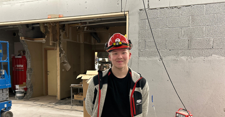 Stian Holsbrekken på arbeidsplass